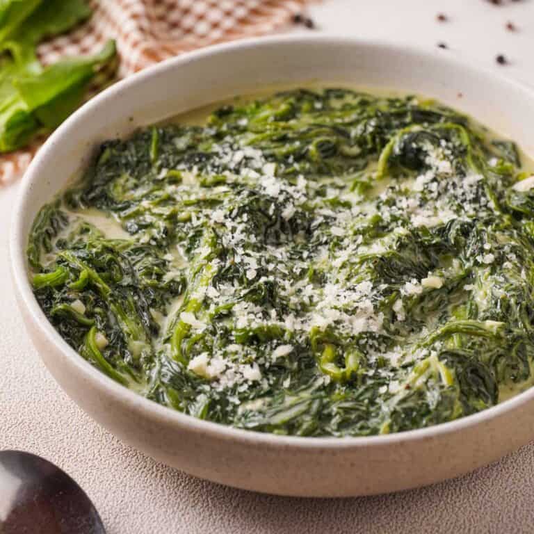 What to Serve with Creamed Spinach – 15 Best Sides