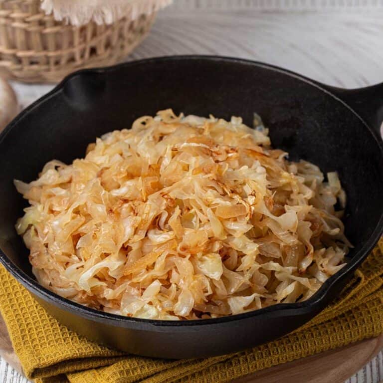 What to Serve with Fried Cabbage – 15 Tasty Ideas