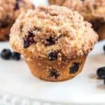 blueberry muffin with crumble topping