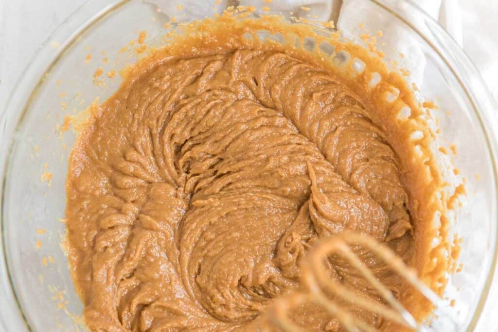 peanut butter cupcake batter in glass bowl