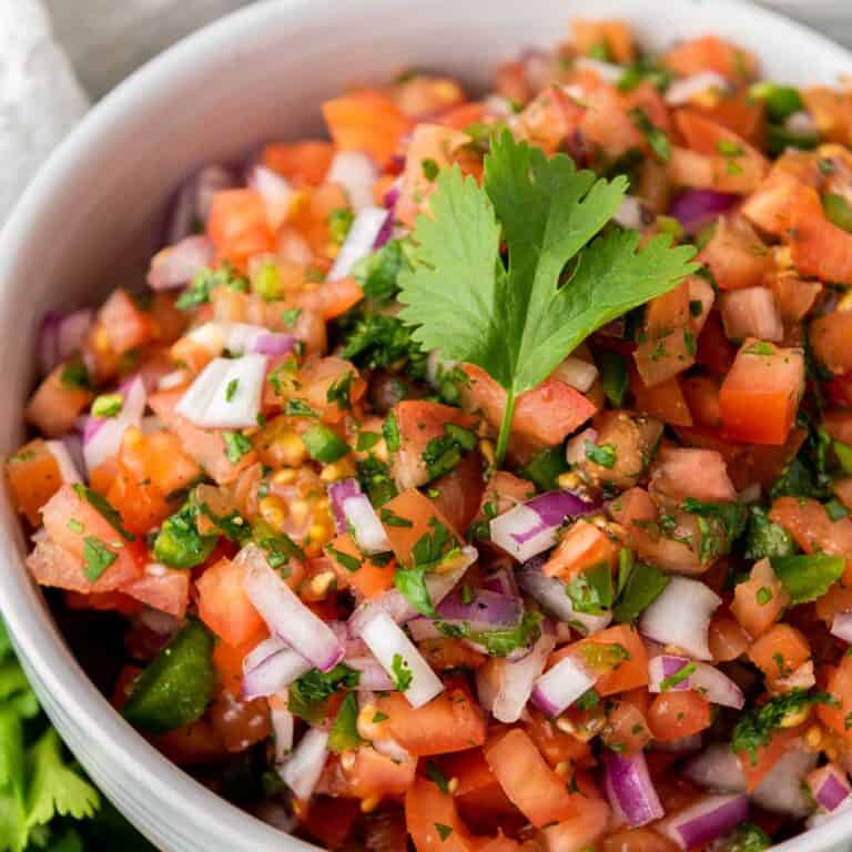 What to Eat with Pico de Gallo – 10 Delicious Ideas!