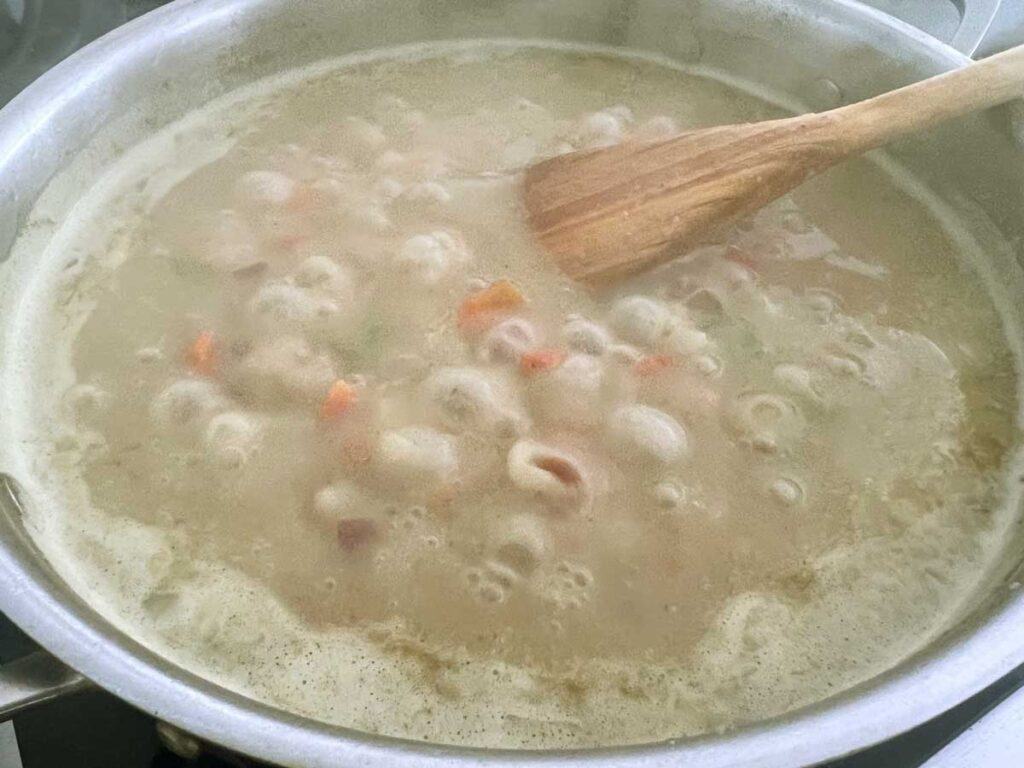 chicken pot pie soup in pan